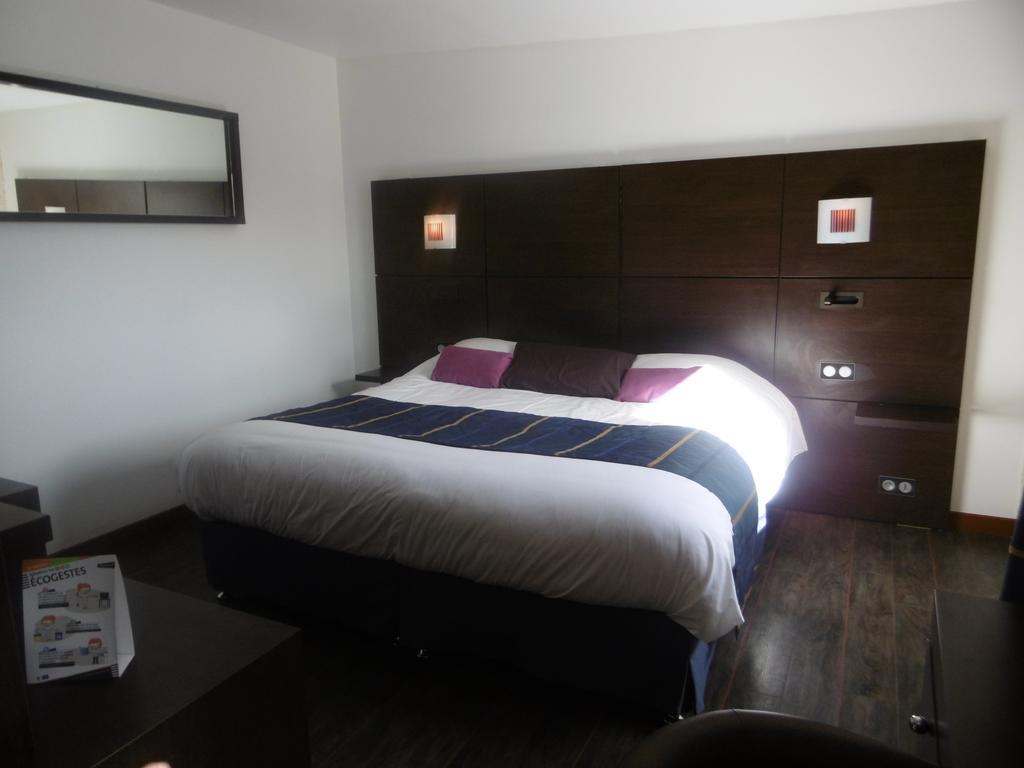 Hotel De L'Arrivee Guingamp Ngoại thất bức ảnh